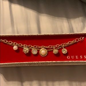 Guess statement necklace NWT